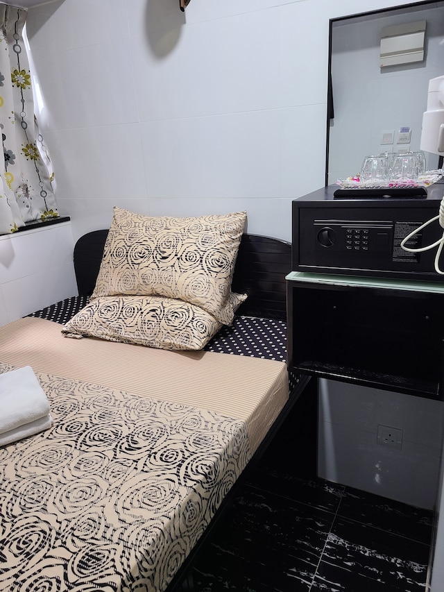 ファースト イン