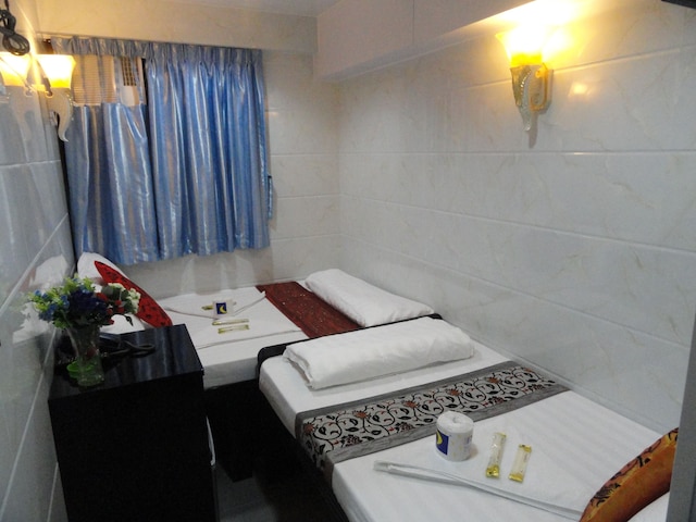 ファースト イン