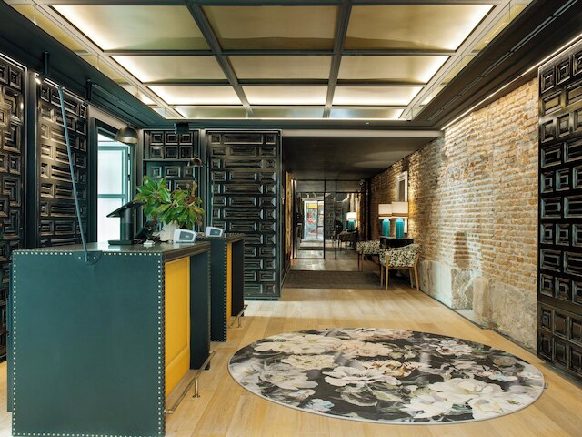 ペスターナ コレクション プラザ マヨール