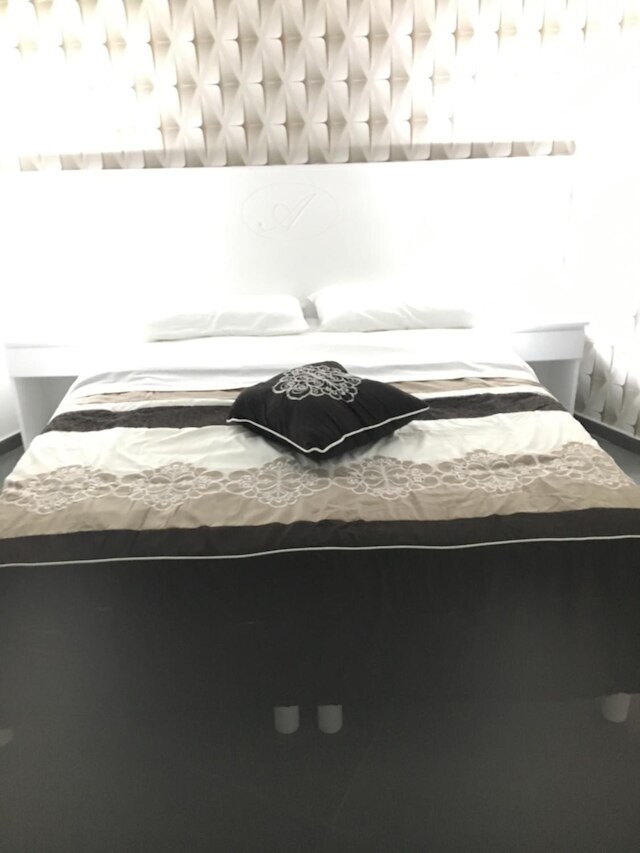 アランブラド ルームズ & スイーツ