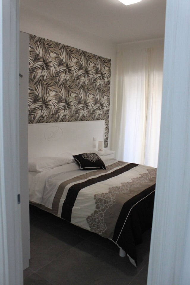 アランブラド ルームズ & スイーツ