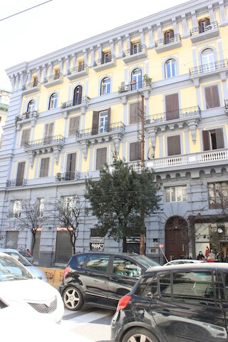 アランブラド ルームズ & スイーツ