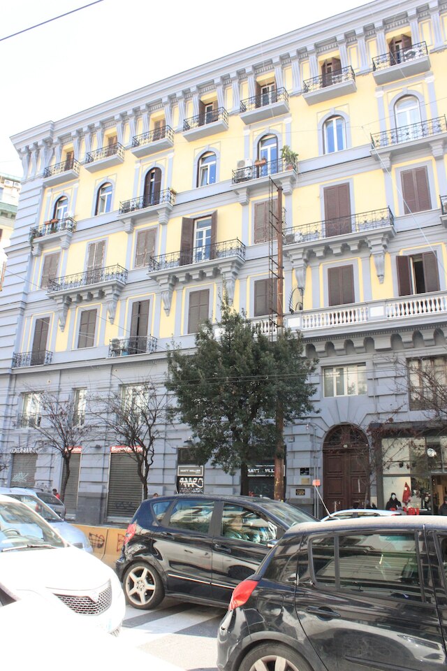 アランブラド ルームズ & スイーツ