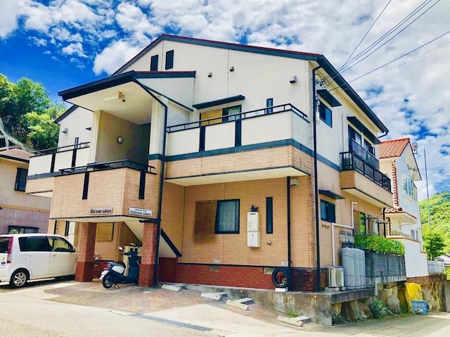 ミッドタウン サクラ アパートメント ハウス 102