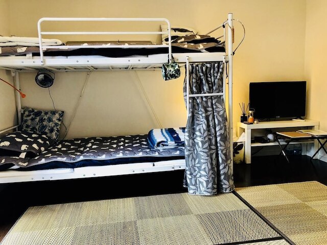 Ricco Mond Hills Apartment House 101