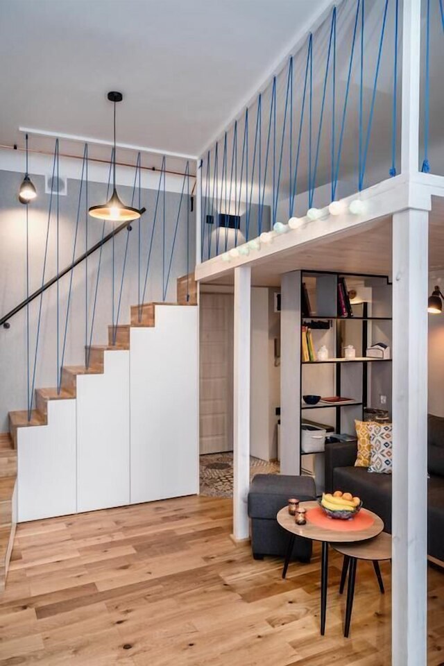 フミエルナ z アントレソラ