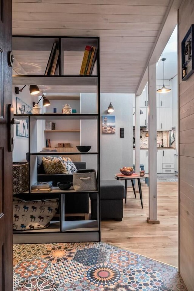 フミエルナ z アントレソラ