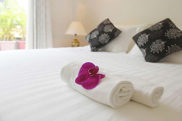 ダウンタウン レトロ サービスド アパートメント