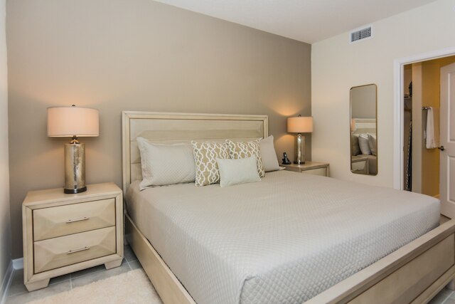 ファブュラス アパートメント ウィズ バルコニー アット ストーリー レイク 272977