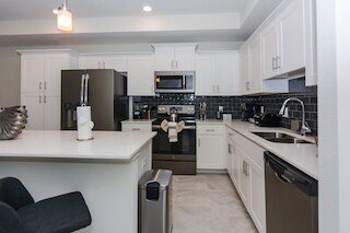 ファブュラス アパートメント ウィズ バルコニー アット ストーリー レイク 272977