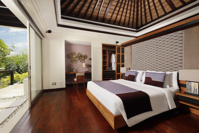 ヴィラ・カメリア・ジンバラン・バイ・ナクラ