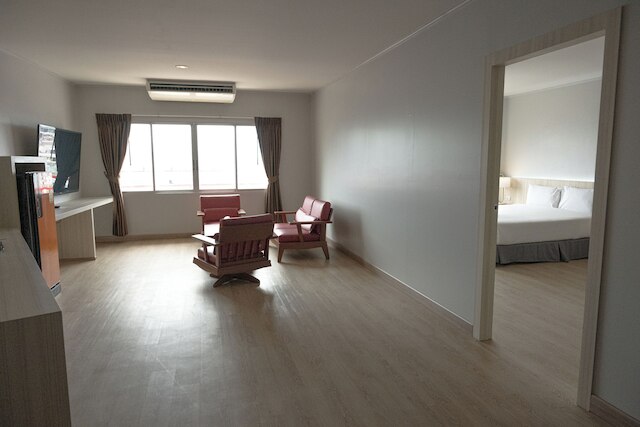 マリン イェンサバイ ホテル パタヤ