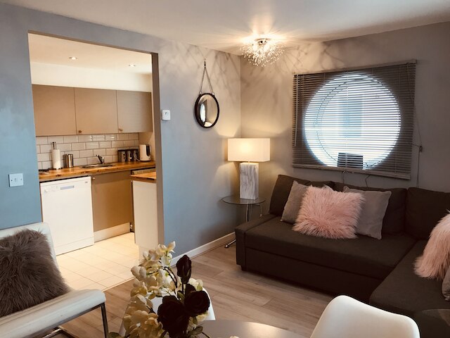 2 ベッドルーム ラックス ドックランド アパートメント ウィズ パーキング