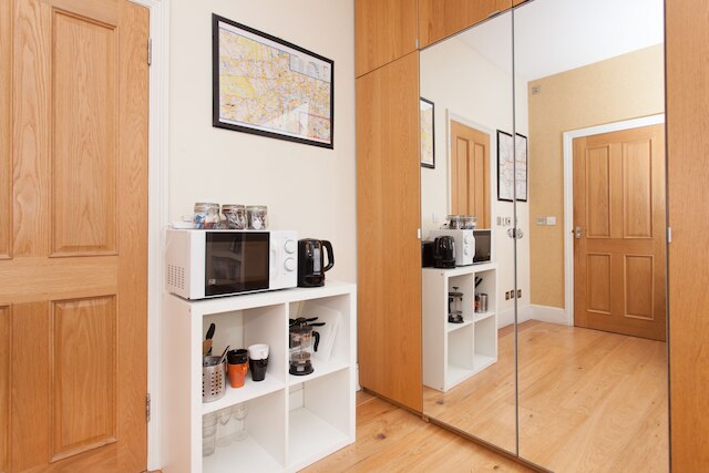 オックスフォード ストリート ソーホー フィッツロビア ベーシックスタジオ