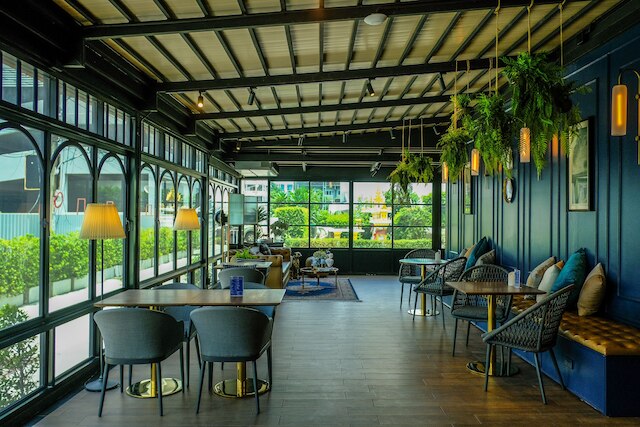 ウ サバイ ホテル