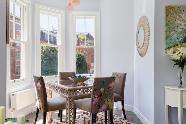 モリニュー ストリート アパートメンツ