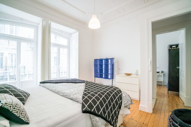 エストレラ ネオクラシカル アパートメント リバー ビュー