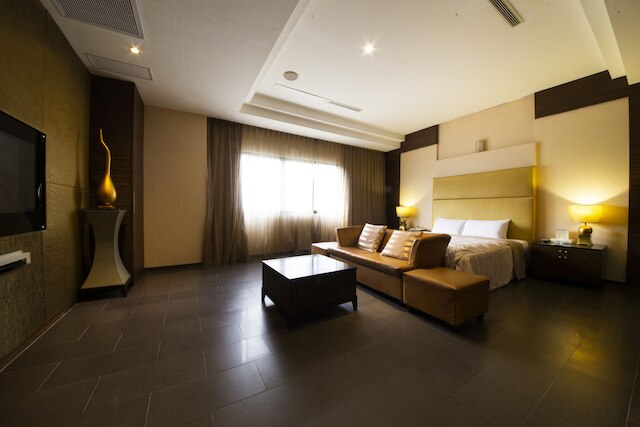 リギン モーテル (麗景精品休閒旅館)