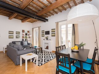 RSH トレヴィ ファウンテン ラグジュアリー アパートメント