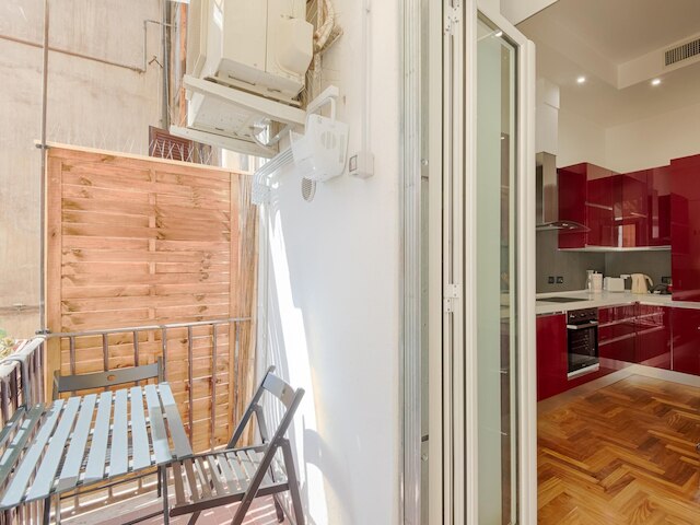 RSH ポポロ エレガント 2 ベッドルーム アパートメント