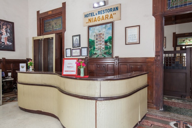 レッドドアーズ アット ラワン