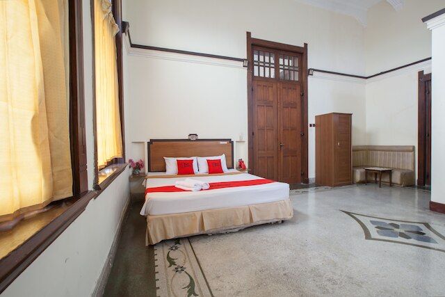 レッドドアーズ アット ラワン