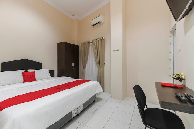 レッドドアーズ ニア グランド パラディウム