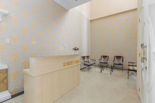 レッドドアーズ ニア グランド パラディウム