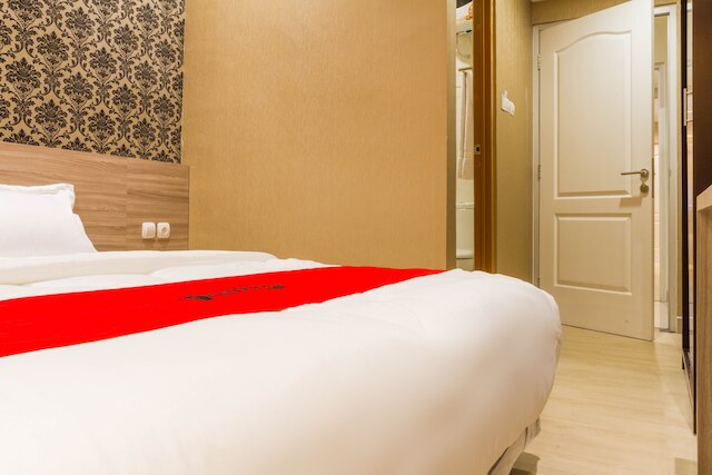 レッドドアーズ プラス アット ディパティウクール