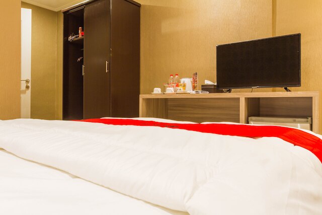 レッドドアーズ プラス アット ディパティウクール