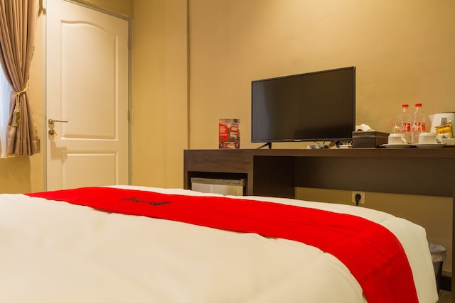 レッドドアーズ プラス アット ディパティウクール