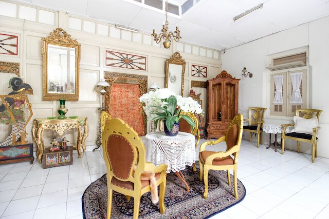 レッドドアーズ シャリア― ニア― ウィジラン ジョジャカルタ