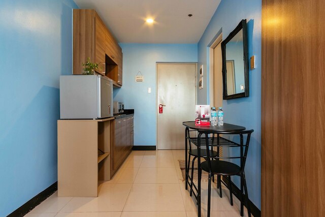 レッドドアーズ プラス アット カムニング ケソン シティ