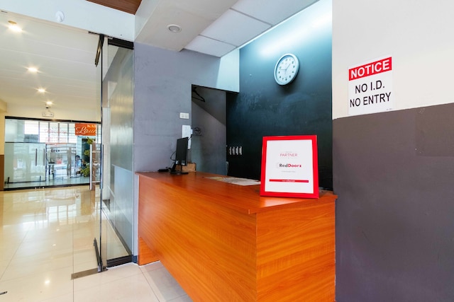 レッドドアーズ プラス アット カムニング ケソン シティ