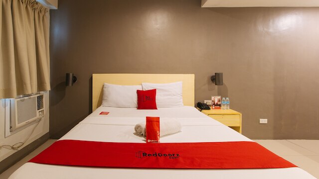 レッドドアーズ アット サマト マンダルヨン