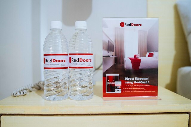 レッドドアーズ アット サマト マンダルヨン