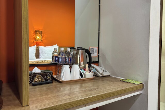 ホテル ブミ マクムール インダー