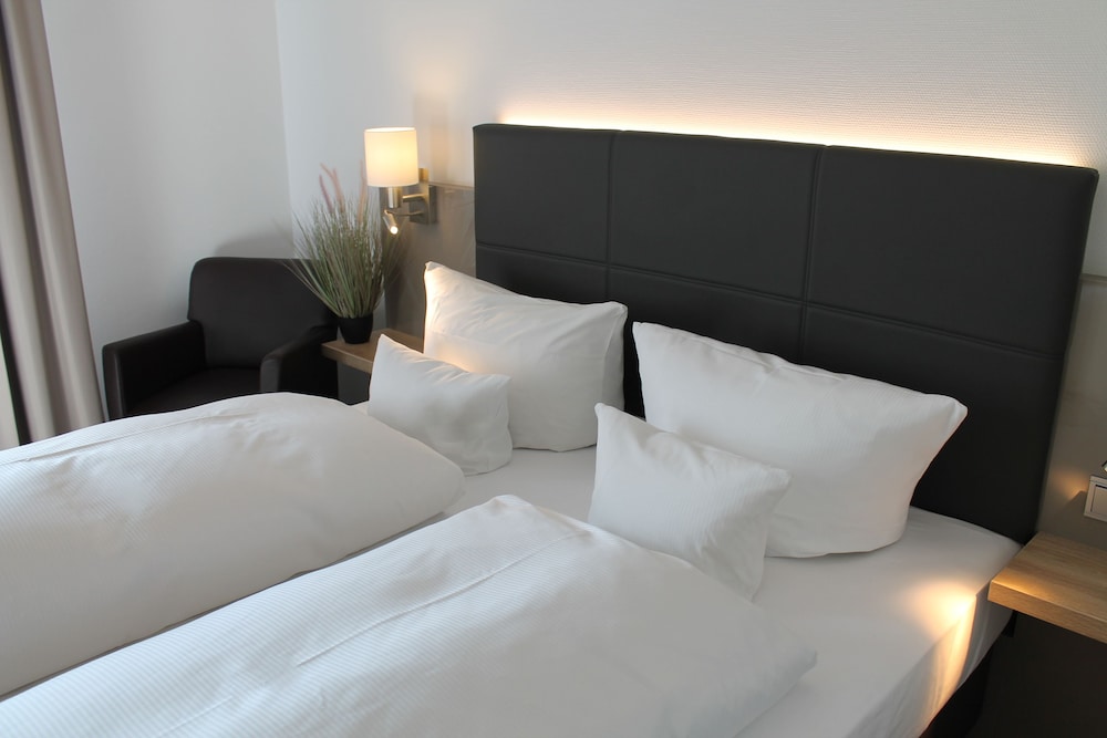 ホテル クローネ