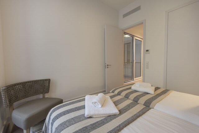 ハイ シーリング デュプレックス アパートメント カイス ド ソドレー