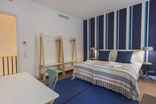 ハイ シーリング デュプレックス アパートメント カイス ド ソドレー