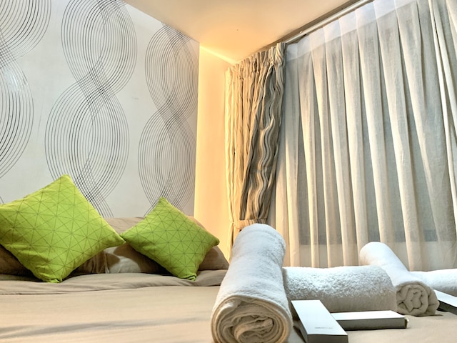 スペーシャス 1 ベッドルーム ユニット イン アップルワン アヤラ