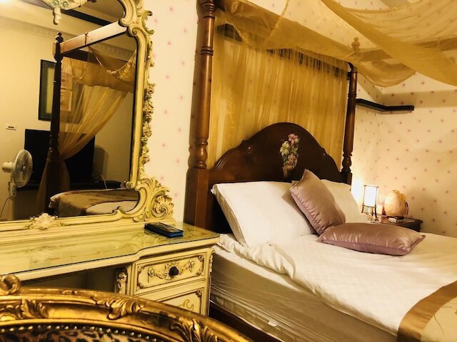 コーナー ラブ ホームステイ