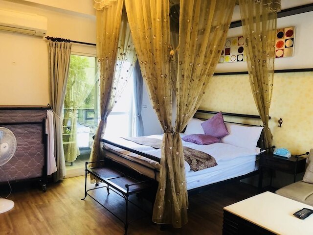 コーナー ラブ ホームステイ