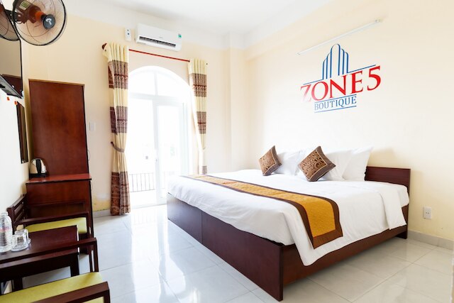 ゾーン 5 ブティック ホテル