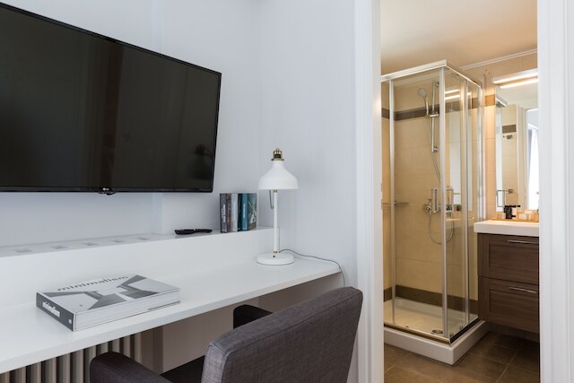 プラカにあるアップストリート セントラル コージー アパートメンツ