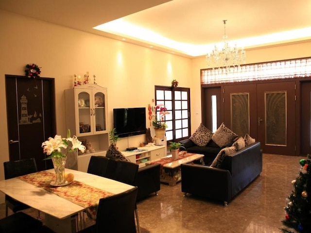 シンマニズ イン