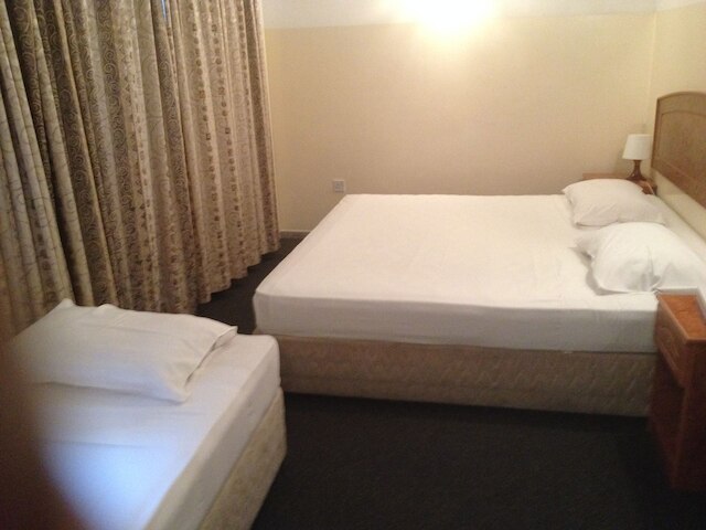 クイーンズ ホテル