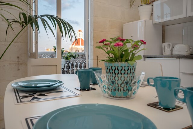 ヴァレッタ シティ ゲート アパートメント