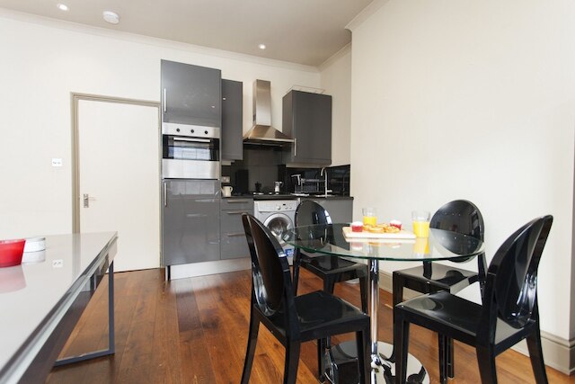 オールド ブロンプトン 2 エクスクルーシブ アトモスフィア