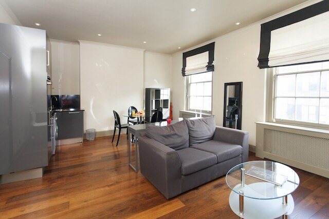 オールド ブロンプトン 2 エクスクルーシブ アトモスフィア